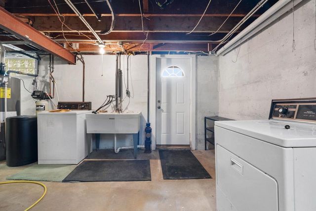 653 Orchard Drive, Madison, WI 53711