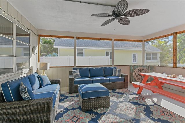 140 AVENIDA DE LA ISLA, Nokomis, FL 34275