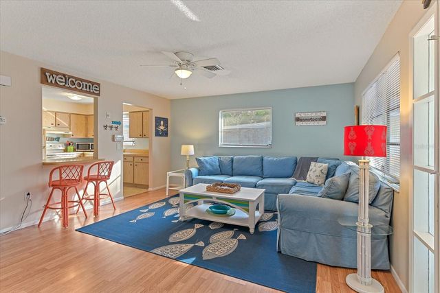 140 AVENIDA DE LA ISLA, Nokomis, FL 34275