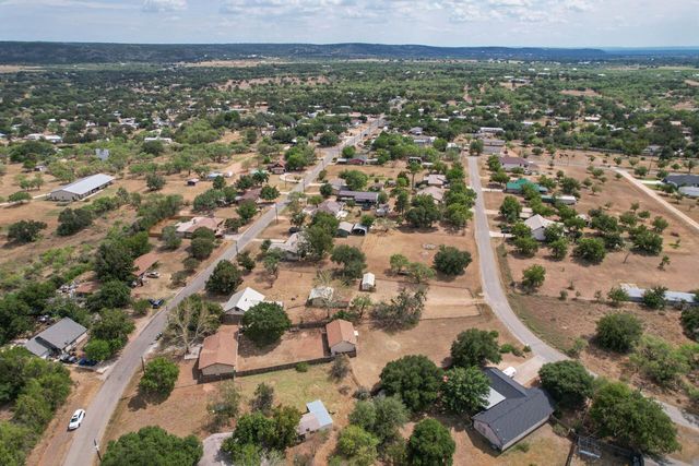 212 N River Oaks DR, Burnet, TX 78611