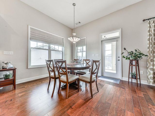 206 Woodridge Terrace, Canton, GA 30114