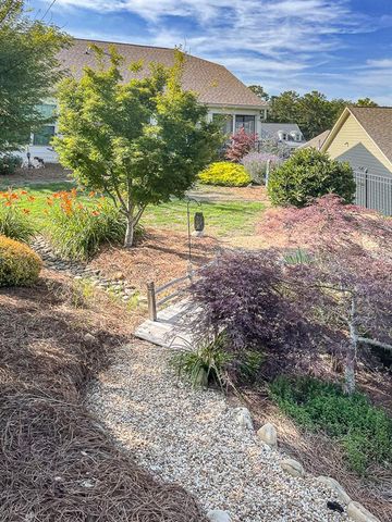 206 Woodridge Terrace, Canton, GA 30114