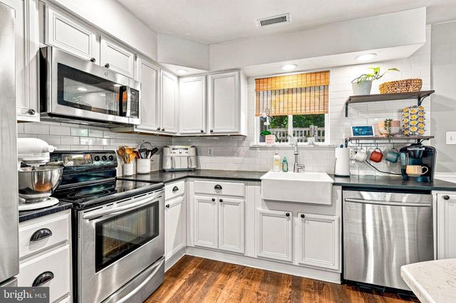 140 PENDRAGON WAY, Mantua, NJ 08051