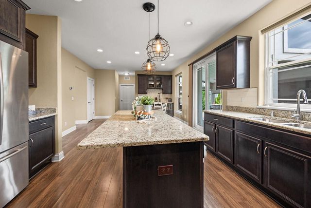 1480 Prairie Creek BOULEVARD, Oconomowoc, WI 53066
