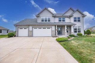 1480 Prairie Creek BOULEVARD, Oconomowoc, WI 53066