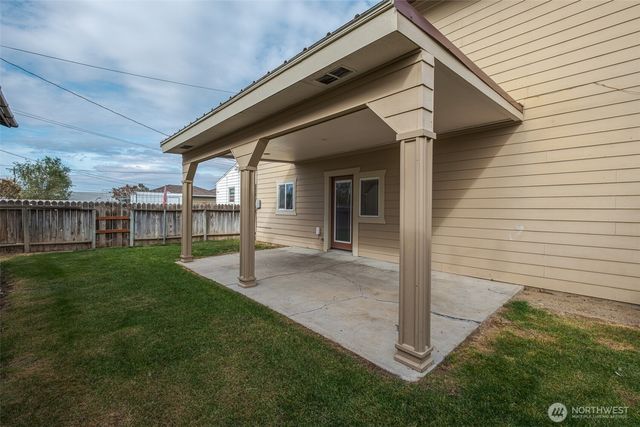 905 4th Ave SE, Quincy, WA 98848