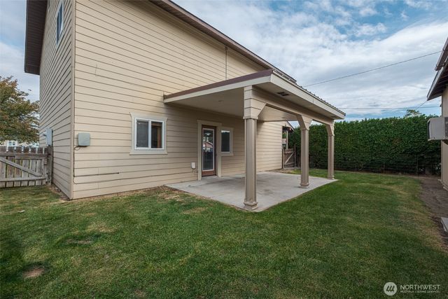 905 4th Ave SE, Quincy, WA 98848