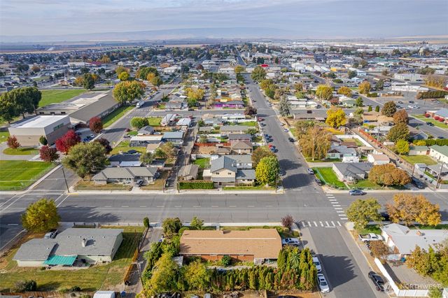 905 4th Ave SE, Quincy, WA 98848