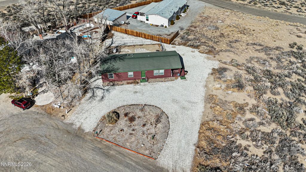 Image 3 of property listing at 6 Pauma Court, Yerington, NV 89447