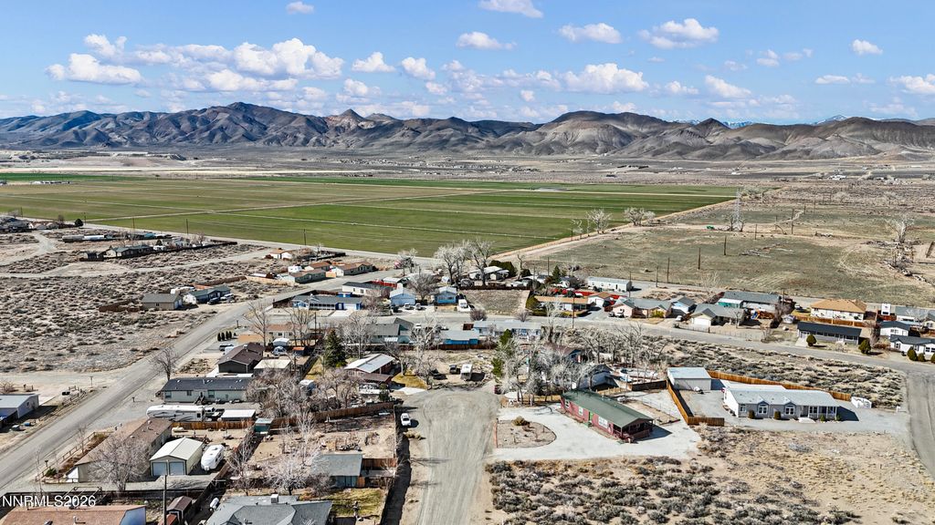 Image 30 of property listing at 6 Pauma Court, Yerington, NV 89447