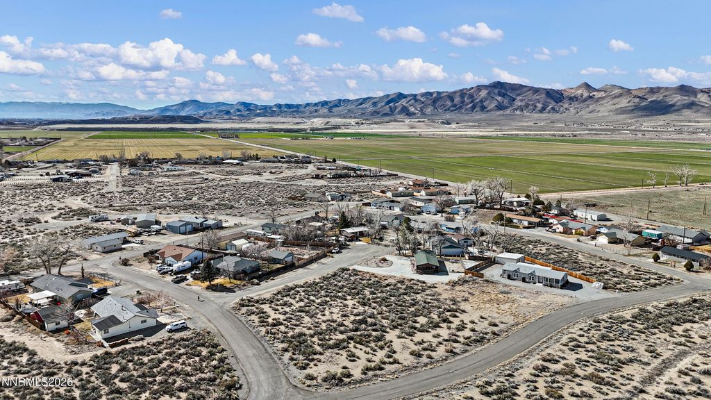 Image 31 of property listing at 6 Pauma Court, Yerington, NV 89447