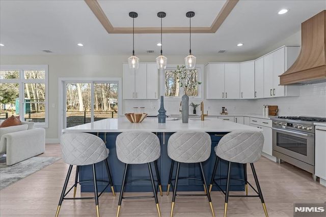 424 Lake Shore Drive, West Milford, NJ 07421