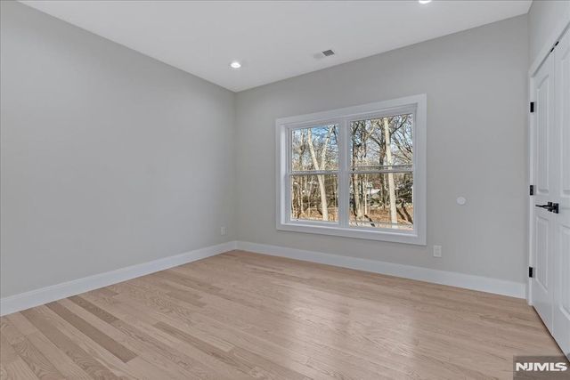 424 Lake Shore Drive, West Milford, NJ 07421