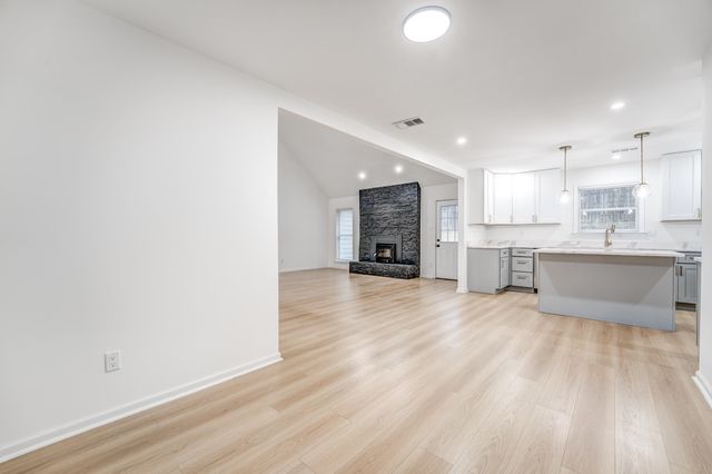 2029 LITTLEMORE DR, Memphis, TN 38016