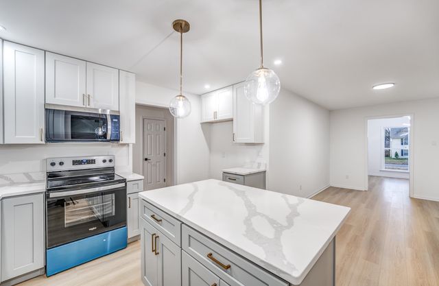 2029 LITTLEMORE DR, Memphis, TN 38016