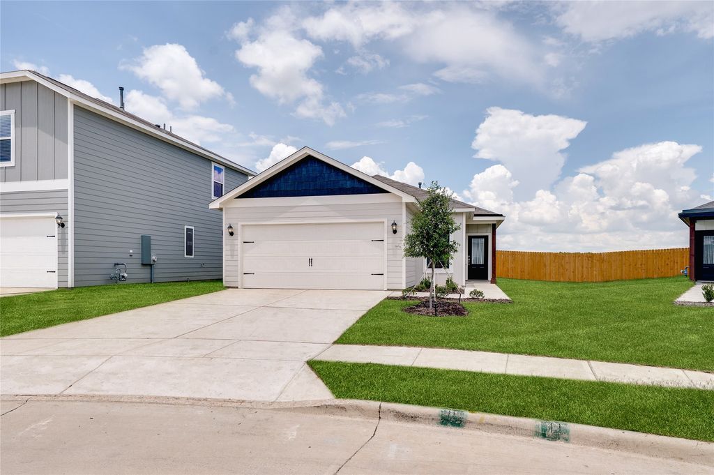 2027 Braveheart Drive, Crandall, TX 75114