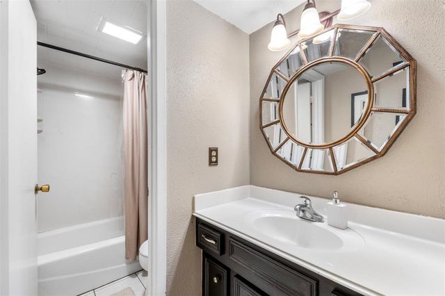 9450 Fuqua Street, Houston, TX 77075