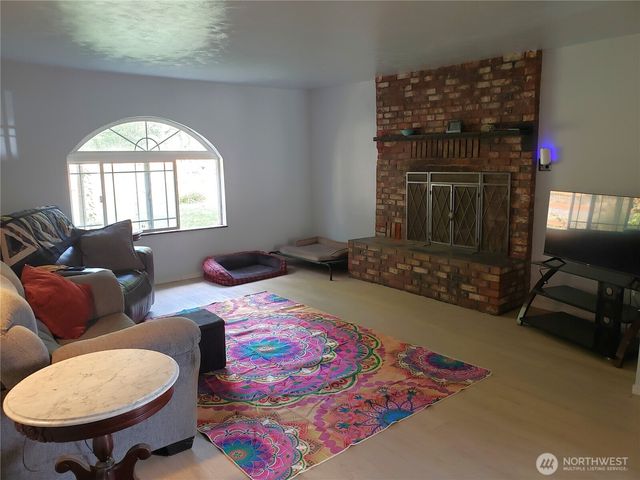 205 Stub Road, Onalaska, WA 98570