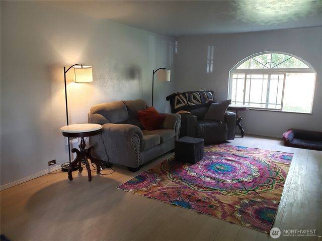 205 Stub Road, Onalaska, WA 98570