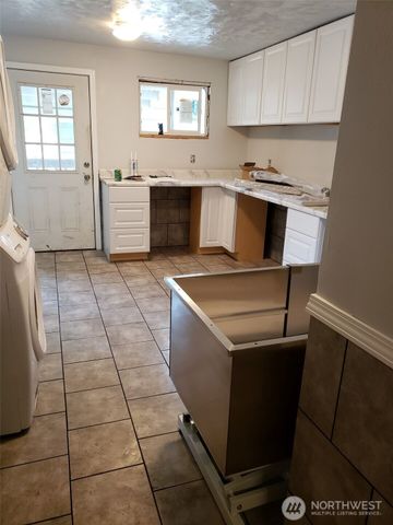205 Stub Road, Onalaska, WA 98570