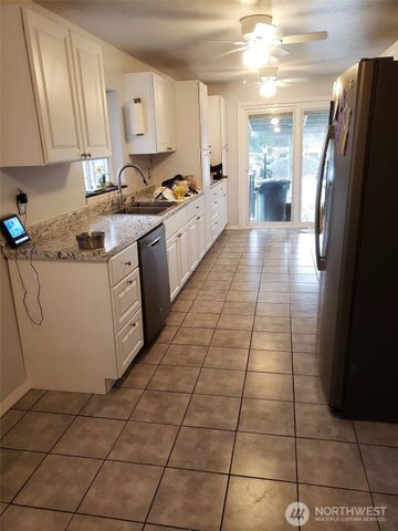 205 Stub Road, Onalaska, WA 98570