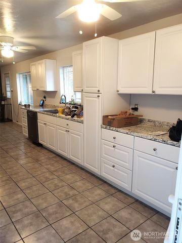 205 Stub Road, Onalaska, WA 98570