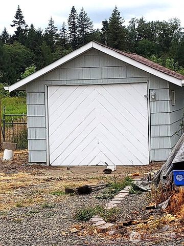 205 Stub Road, Onalaska, WA 98570