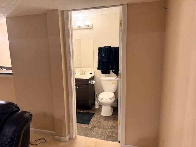 8840 Meadow Grass Lane, Lewis Center, OH 43035