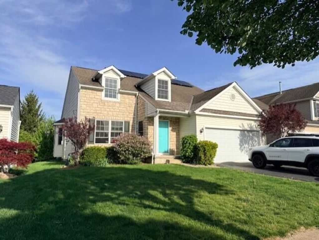 8840 Meadow Grass Lane, Lewis Center, OH 43035