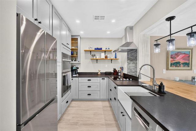 53 DOLPHIN DRIVE, Treasure Island, FL 33706