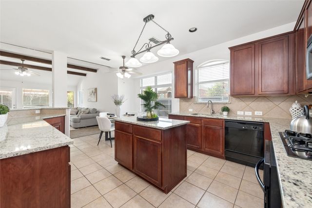 1007 Heathrow Drive, Frisco, TX 75036