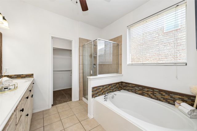 1007 Heathrow Drive, Frisco, TX 75036