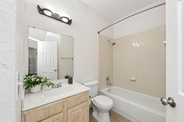 1007 Heathrow Drive, Frisco, TX 75036