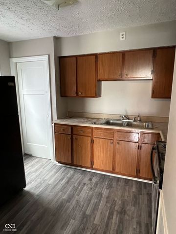 930 N Kealing Avenue, Indianapolis, IN 46201