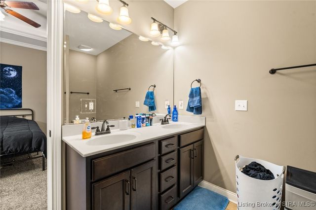 3016 Garden Villa Drive, Jeffersonville, IN 47130