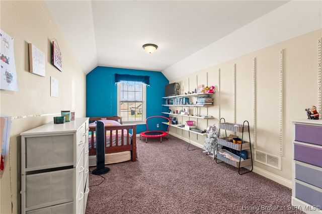 3016 Garden Villa Drive, Jeffersonville, IN 47130