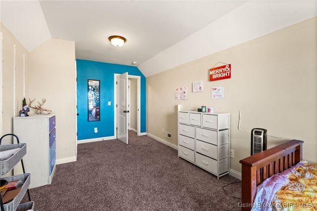 3016 Garden Villa Drive, Jeffersonville, IN 47130