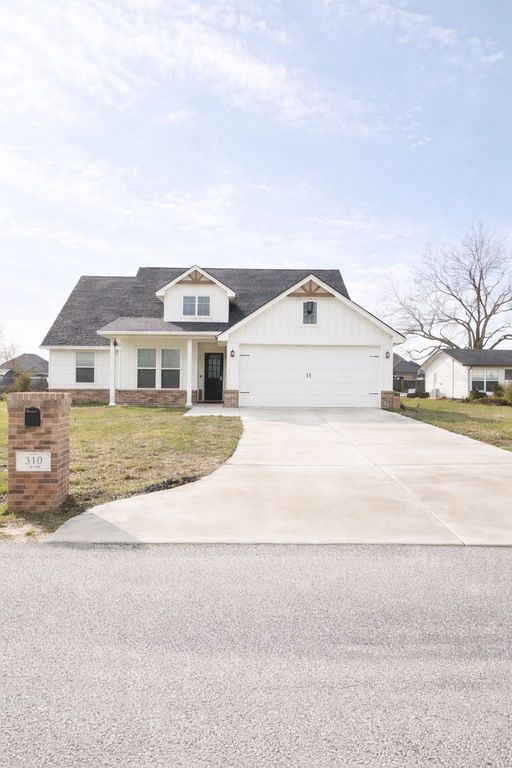 310 W Tate Street, Robinson, TX 76706