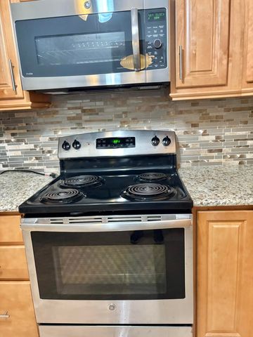 161 PLYMOUTH V, West Palm Beach, FL 33417
