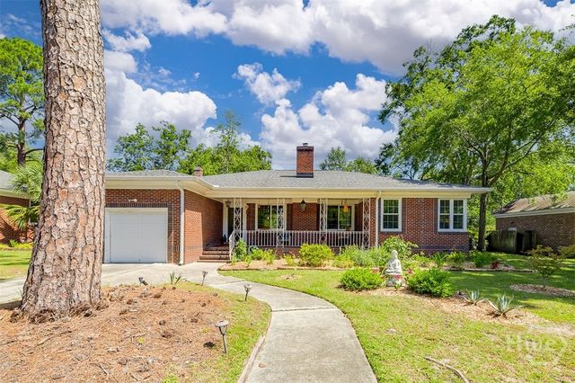 18 E 61st Street, Savannah, GA 31405