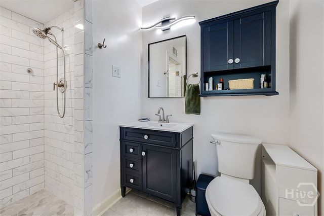 18 E 61st Street, Savannah, GA 31405