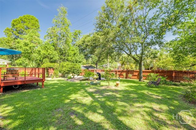 18 E 61st Street, Savannah, GA 31405