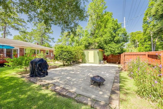 18 E 61st Street, Savannah, GA 31405