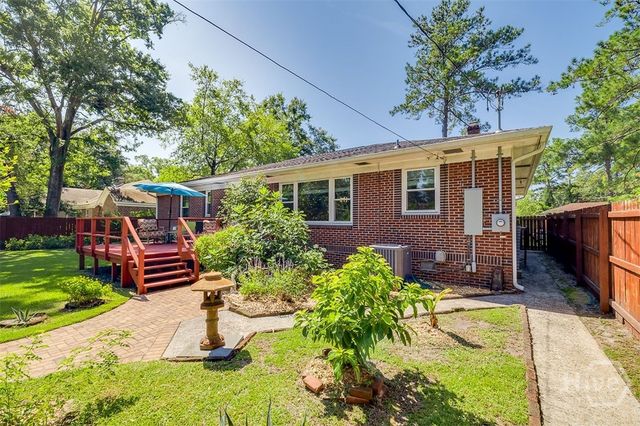 18 E 61st Street, Savannah, GA 31405
