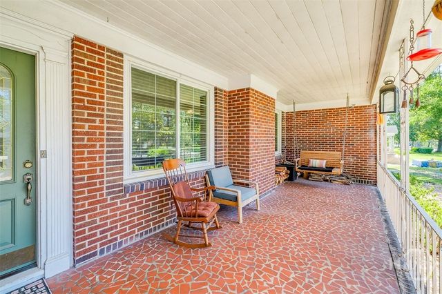 18 E 61st Street, Savannah, GA 31405