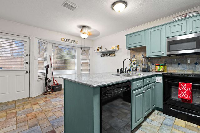 118 E Sycamore, Longview, TX 75604