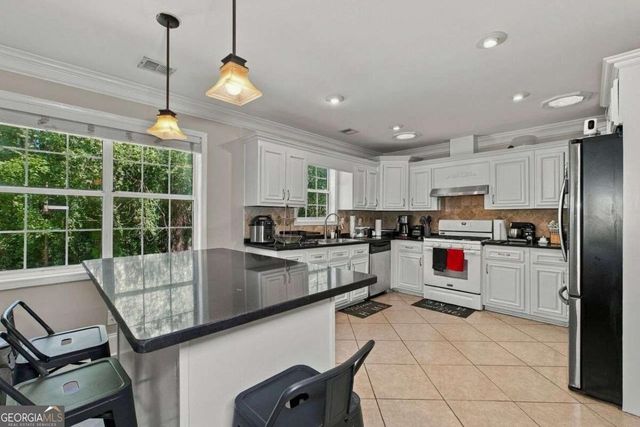 61 Oxford Brook Way, Lawrenceville, GA 30046
