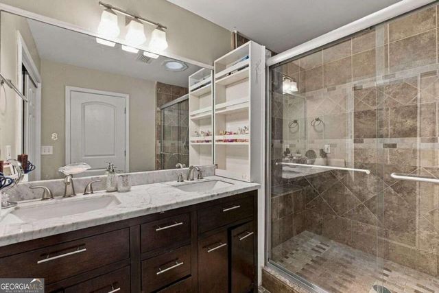 61 Oxford Brook Way, Lawrenceville, GA 30046