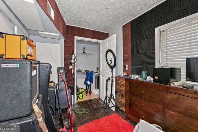 61 Oxford Brook Way, Lawrenceville, GA 30046