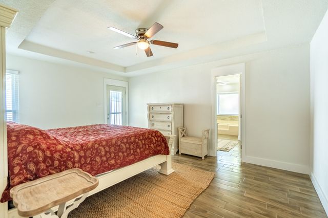 1505 Williamsburg Court, Ennis, TX 75119